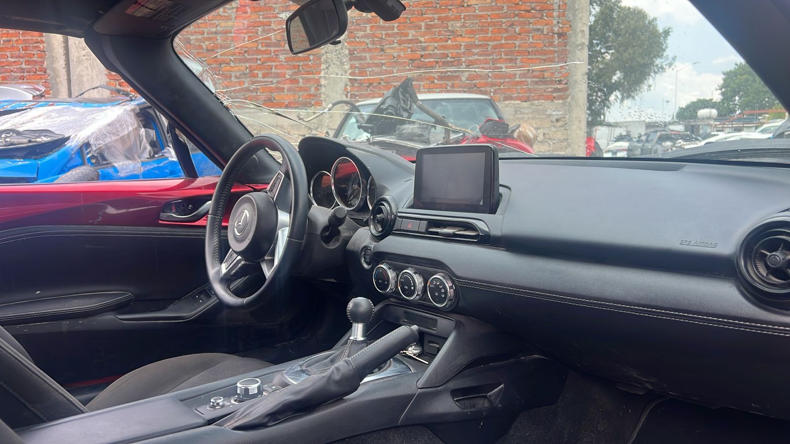 cf2c93bf-521a-43a5-ac61-e8c8466008f4